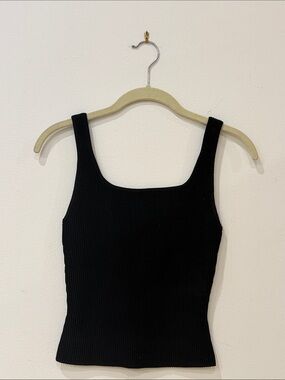Aritzia Babaton Black Ribbed Top